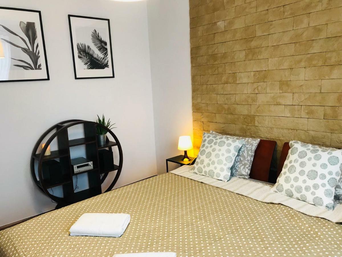 Vinci Apartment In The City Center Krasków Eksteriør bilde